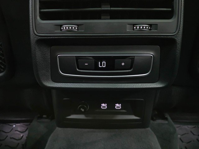 Used 2021 Audi Q7 3.0T Premium Plus w/ Premium Plus Package AWD/4WD image 18