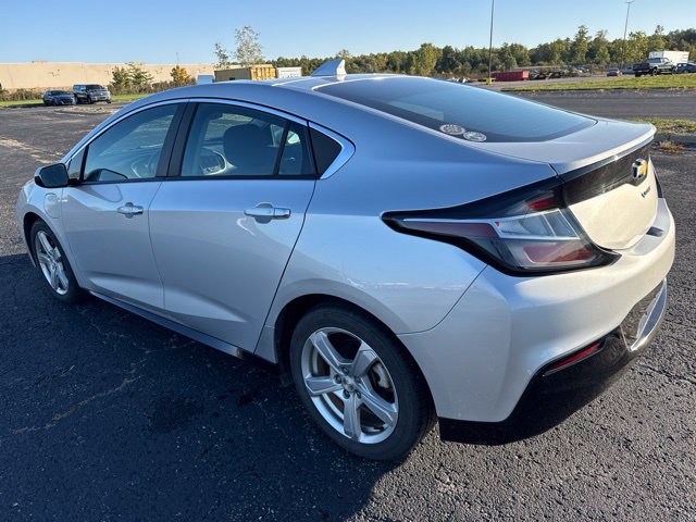 Used 2017 Chevrolet Volt LT w/ Comfort Package FWD image 6