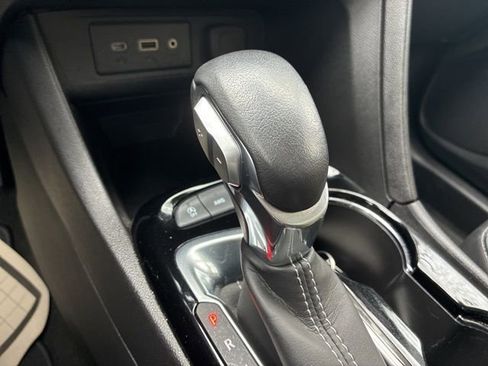 Used 2022 Buick Encore GX Select w/ Sport Touring Package image 26