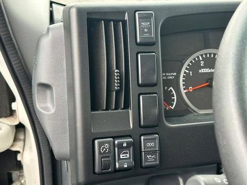 Used 2023 Chevrolet Low Cab Forward 5500XD image 16