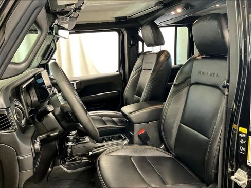 Used 2024 Jeep Wrangler Sahara w/ Technology Group image 10