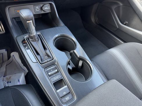 Used 2024 Honda Civic Sport image 17