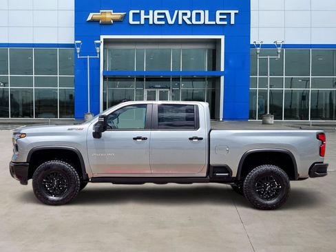 New 2026 Chevrolet Silverado 2500 ZR2 AWD/4WD image 3