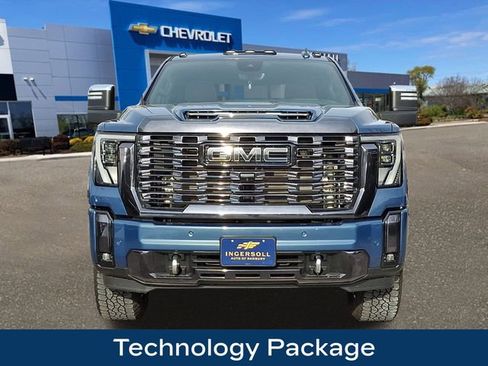 Used 2024 GMC Sierra 2500 Denali Ultimate image 3