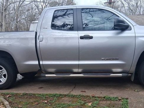 Used 2016 Toyota Tundra SR5 w/ SR5 Upgrade Package image 1