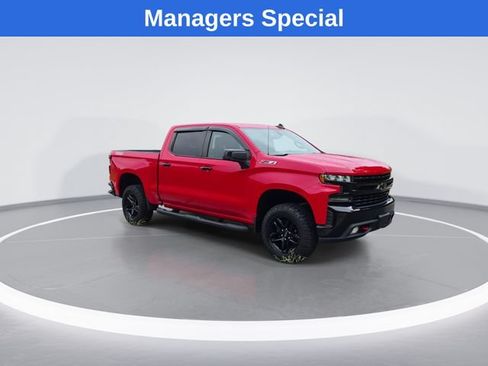 Used 2019 Chevrolet Silverado 1500 LT Trail Boss w/ Convenience Package AWD/4WD image 2