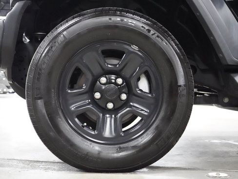 Used 2020 Jeep Wrangler Sport AWD/4WD image 30
