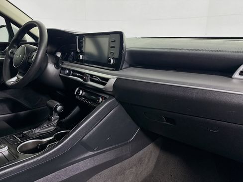 Used 2023 Kia K5 LXS image 29