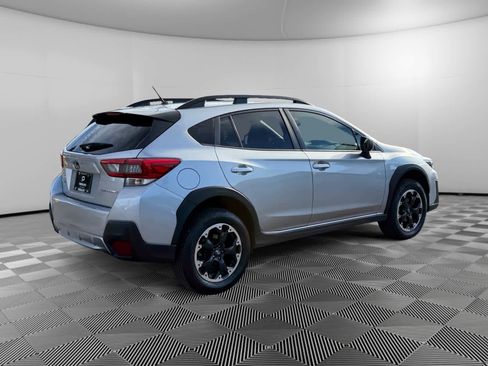 Used 2021 Subaru Crosstrek 2.0i image 5