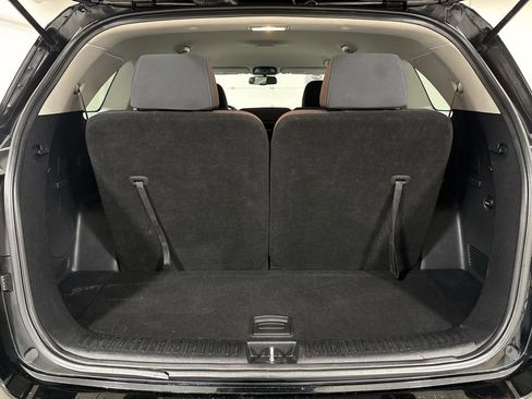 Used 2019 Kia Sorento LX w/ LX Convenience Package image 24