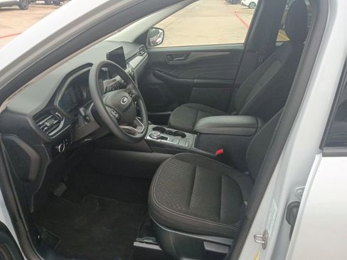 Used 2025 Ford Escape Active AWD/4WD image 4