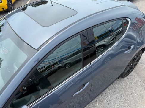 Used 2020 MAZDA MAZDA3 Hatchback w/ Premium Package image 9