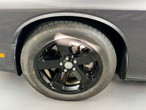 Used 2014 Dodge Challenger R/T w/ R/T Redline Group image 13