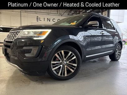 Used 2017 Ford Explorer Platinum