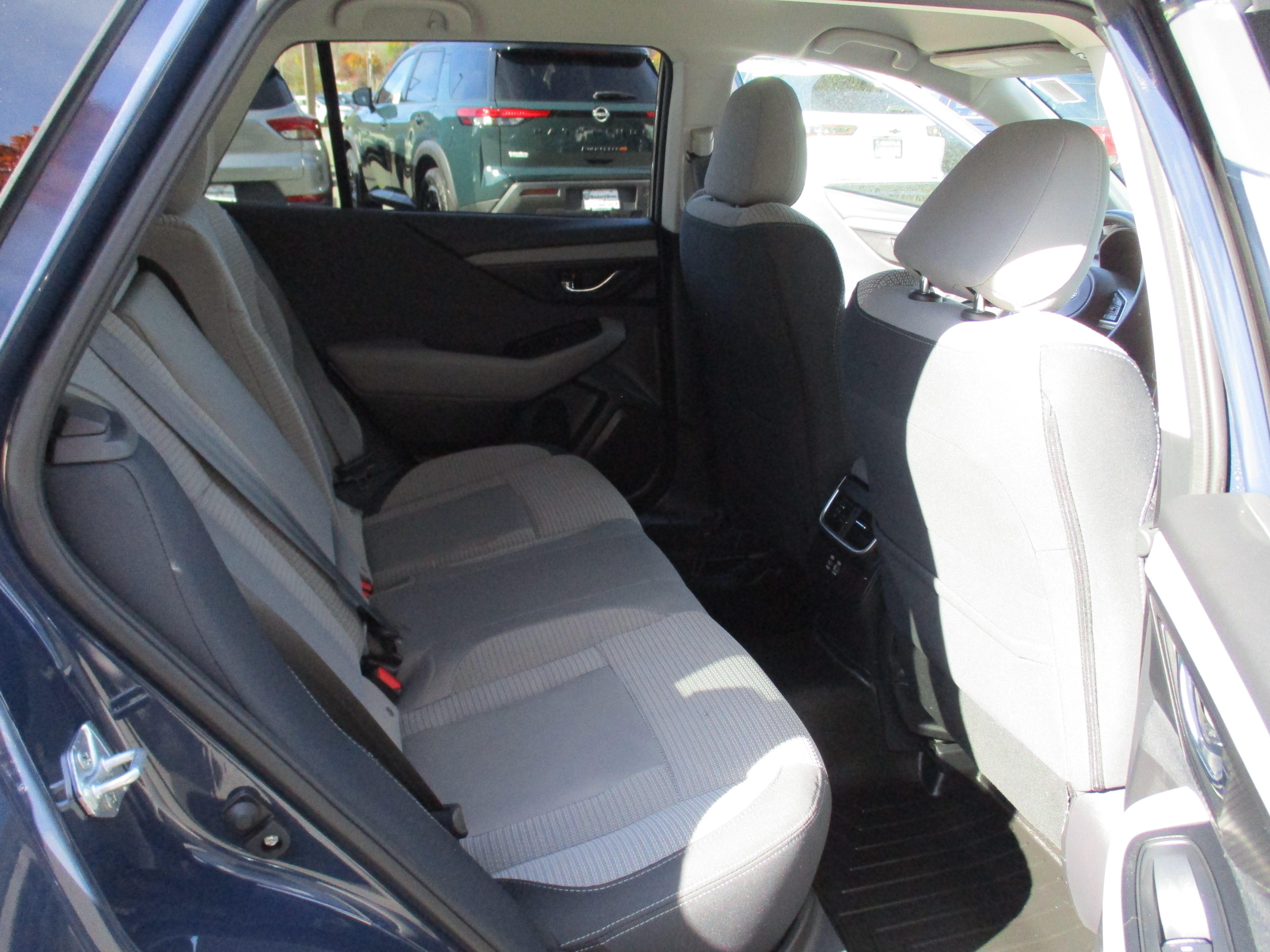 Used 2023 Subaru Outback Premium AWD/4WD image 14