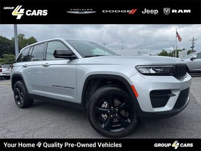 Used 2024 Jeep Grand Cherokee Altitude