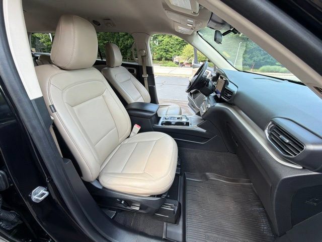 Used 2020 Ford Explorer XLT w/ Equipment Group 202A AWD/4WD image 23
