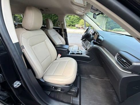 Used 2020 Ford Explorer XLT w/ Equipment Group 202A AWD/4WD image 23