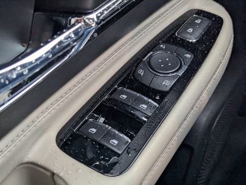 New 2026 Lincoln Corsair Premiere image 22