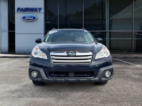 Used 2013 Subaru Outback 2.5i Premium w/ Popular Pkg 1A image 2