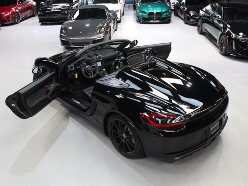 Used 2016 Porsche Boxster Spyder RWD image 96