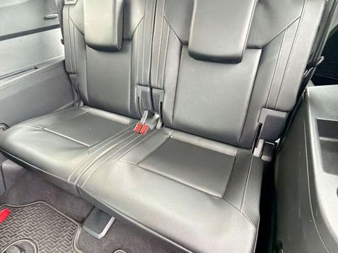 Used 2019 Volkswagen Atlas SEL FWD image 28