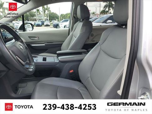 Certified 2022 Toyota Sienna XLE FWD image 20