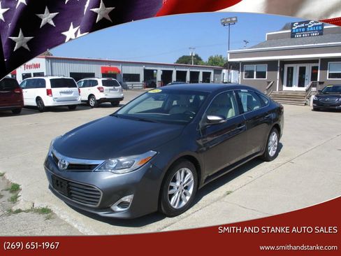 Used 2015 Toyota Avalon XLE image 1