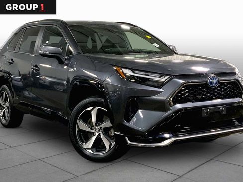 Used 2023 Toyota RAV4 SE w/ Weather & Moonroof Package AWD/4WD image 3