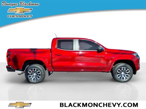 Used 2023 Chevrolet Colorado LT w/ LT Convenience Package III image 2