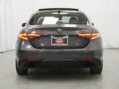 Used 2024 Alfa Romeo Giulia Veloce image 11