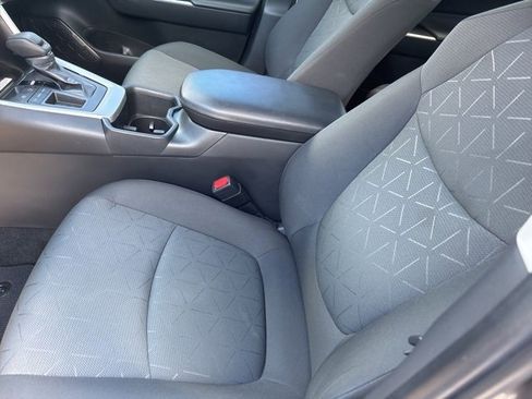Used 2024 Toyota RAV4 XLE image 4