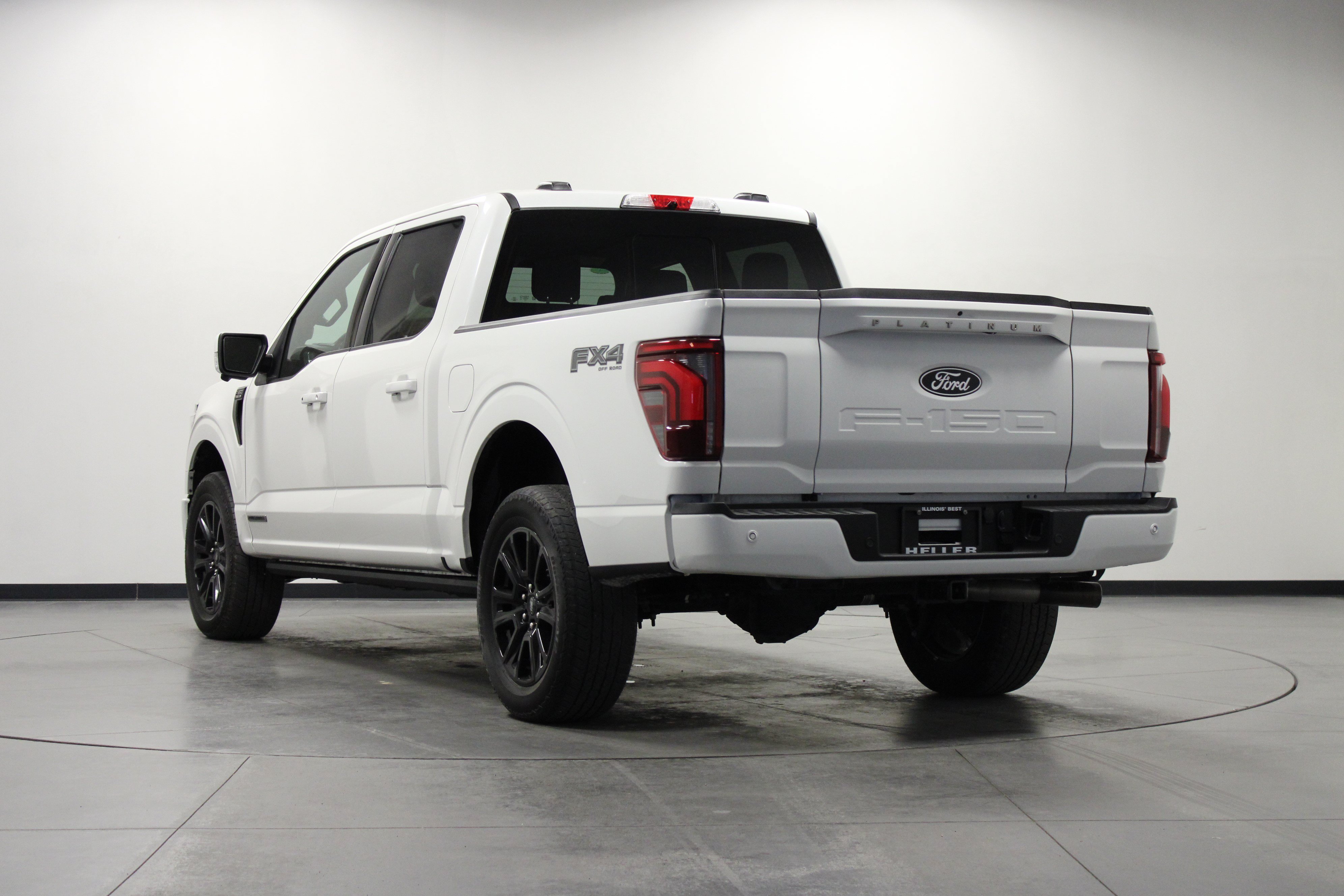Used 2025 Ford F150 Platinum w/ FX4 Off-Road Package AWD/4WD image 6