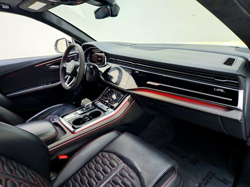 Used 2022 Audi RS Q8 w/ Luxury Package image 23