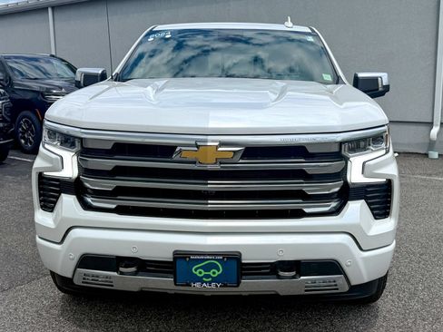 Certified 2024 Chevrolet Silverado 1500 High Country w/ Technology Package AWD/4WD image 2