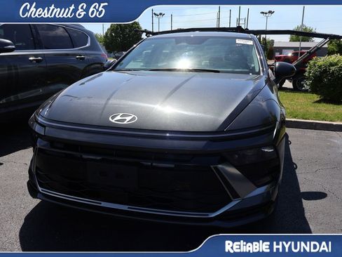 Used 2025 Hyundai Sonata SEL FWD image 10