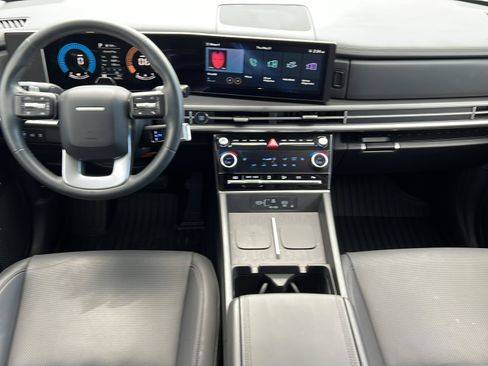 Certified 2025 Hyundai Santa Fe SEL FWD image 11