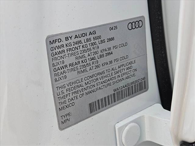 Certified 2025 Audi Q5 Premium Plus w/ Premium Plus AWD/4WD image 17