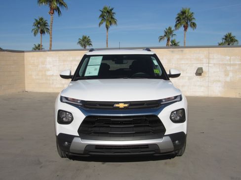 Used 2023 Chevrolet TrailBlazer LT image 3