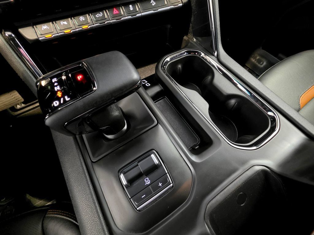 Used 2025 GMC Sierra 1500 AT4 AWD/4WD image 43