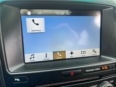 Used 2017 Ford Explorer XLT w/ Equipment Group 202A AWD/4WD image 37