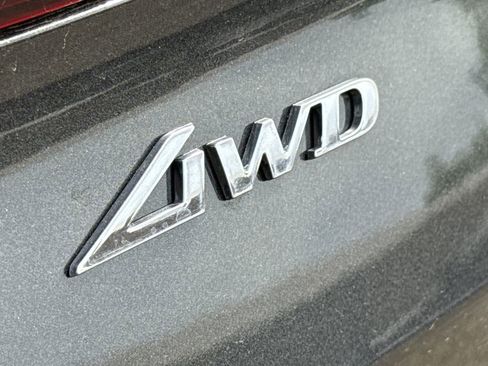 Used 2024 Genesis GV80 2.5T AWD/4WD image 9