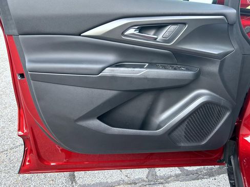 New 2026 Chevrolet Equinox EV LT image 9