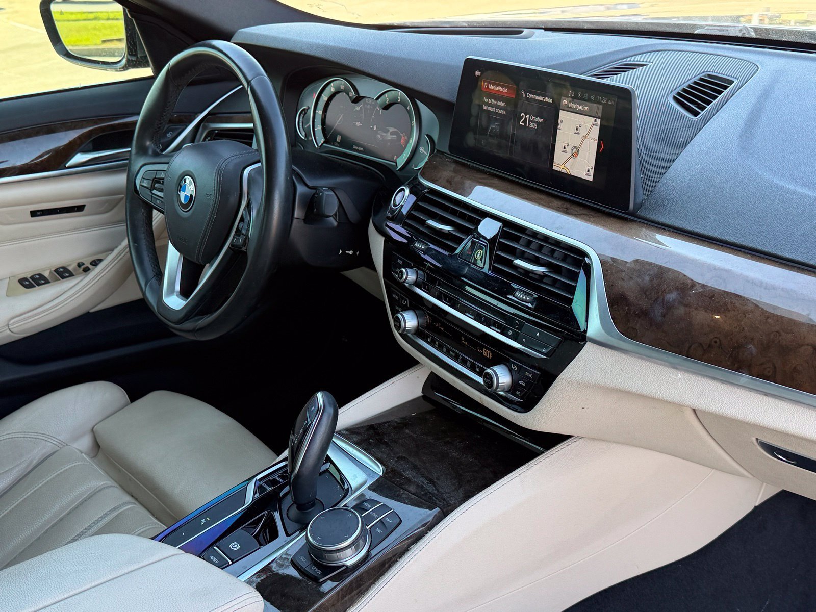 Used 2018 BMW 530i w/ Premium Package RWD image 36