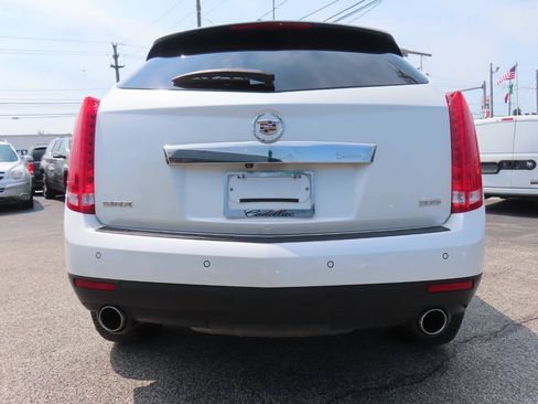 Used 2016 Cadillac SRX Luxury w/ Driver Awareness Package FWD image 7