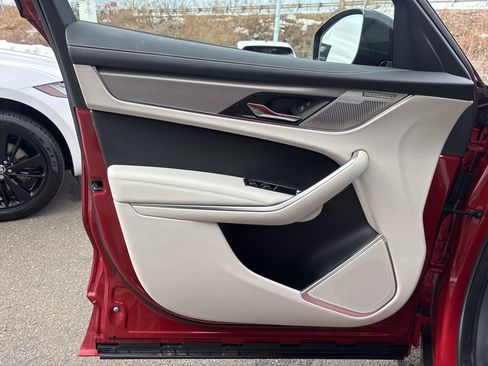 Certified 2025 Jaguar F-PACE R-Dynamic S image 17