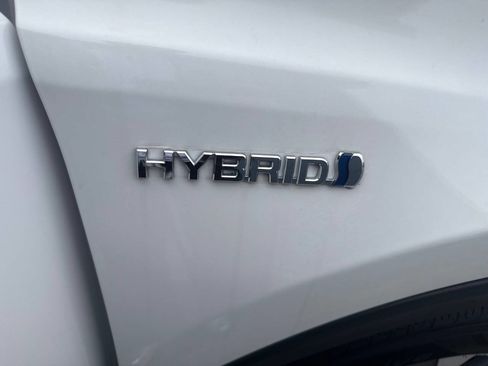 Used 2016 Toyota RAV4 XLE image 9