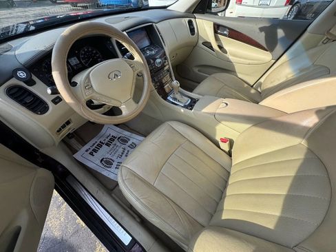 Used 2012 INFINITI EX35 Journey w/ Premium Pkg image 15