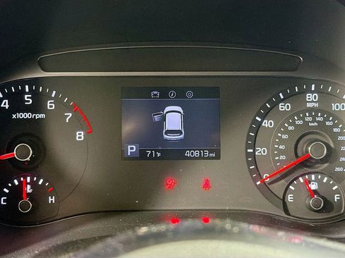 Used 2022 Kia Soul LX FWD image 14
