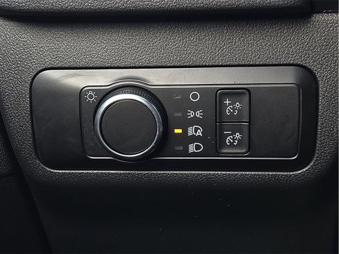 Used 2025 Ford Escape ST-Line w/ Tech Pack #1 image 17